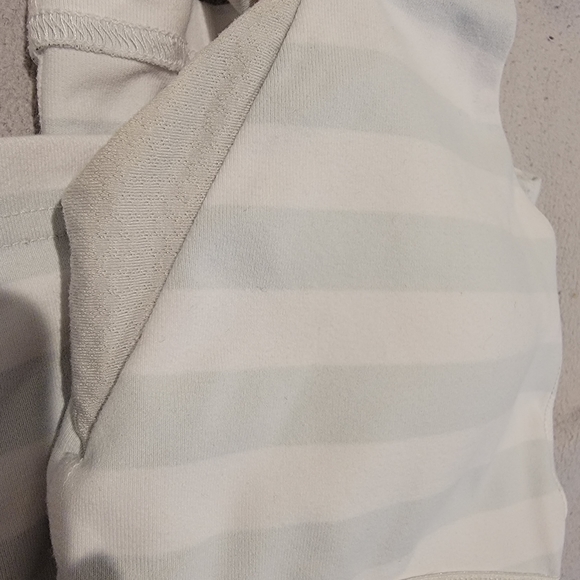 Lululemon Action tank top with built in bra - Picture 2 of 6